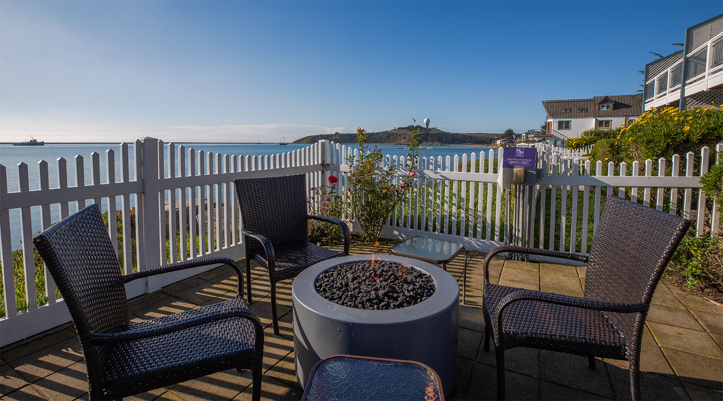 The Fire Pit Overlooking The Ocean At Inn At Mavericks Half Moon Bay Hotel