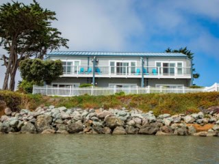 Inn at Mavericks - Half Moon Bay, California